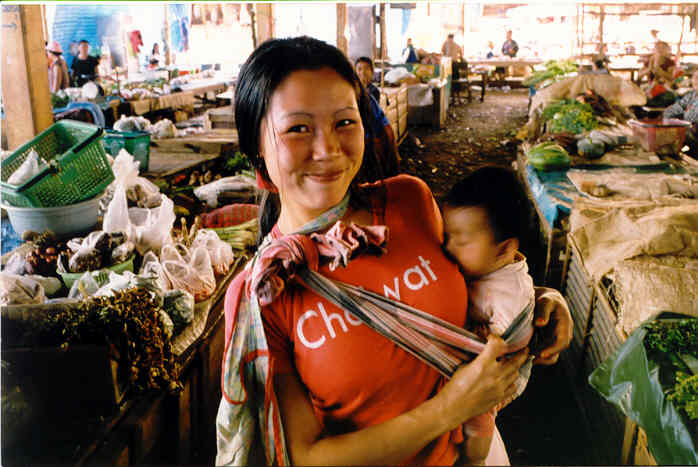 Laos -na tržnici v HOU XAI